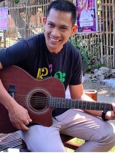 Profile photo of Jonas Quindoza, undefined tutor at Wiingy