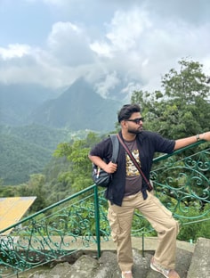 Profile photo of Davinder Behl, undefined tutor at Wiingy