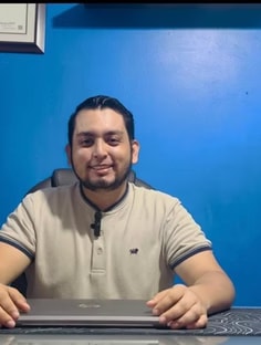 Profile photo of Julian Perilla, undefined tutor at Wiingy