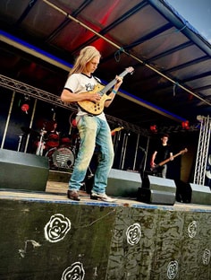 Profile photo of Frankie Fradgley, undefined tutor at Wiingy