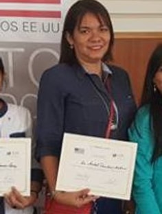 Profile photo of Anabel Disintonio, undefined tutor at Wiingy