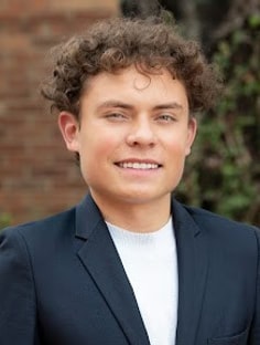 Profile photo of Kenneth López, undefined tutor at Wiingy