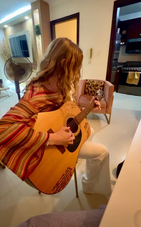 Profile photo of Shannon, Guitar tutor at Wiingy