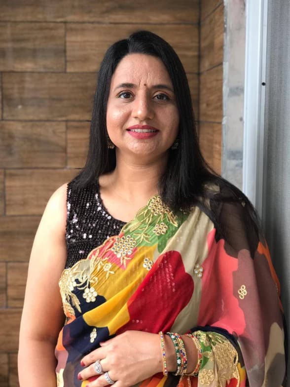 Profile photo of Anuradha, Chemistry tutor at Wiingy