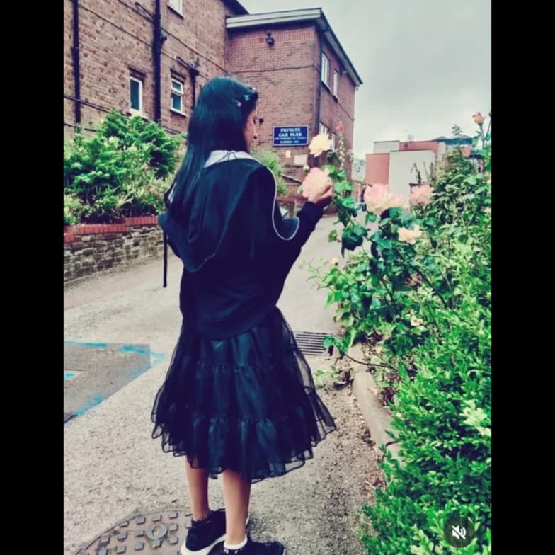 Travel snapshot of Reshma during a trip