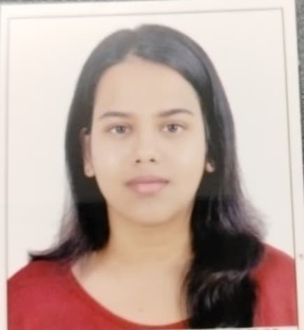 Profile photo of DIVYANSHI, GED tutor at Wiingy