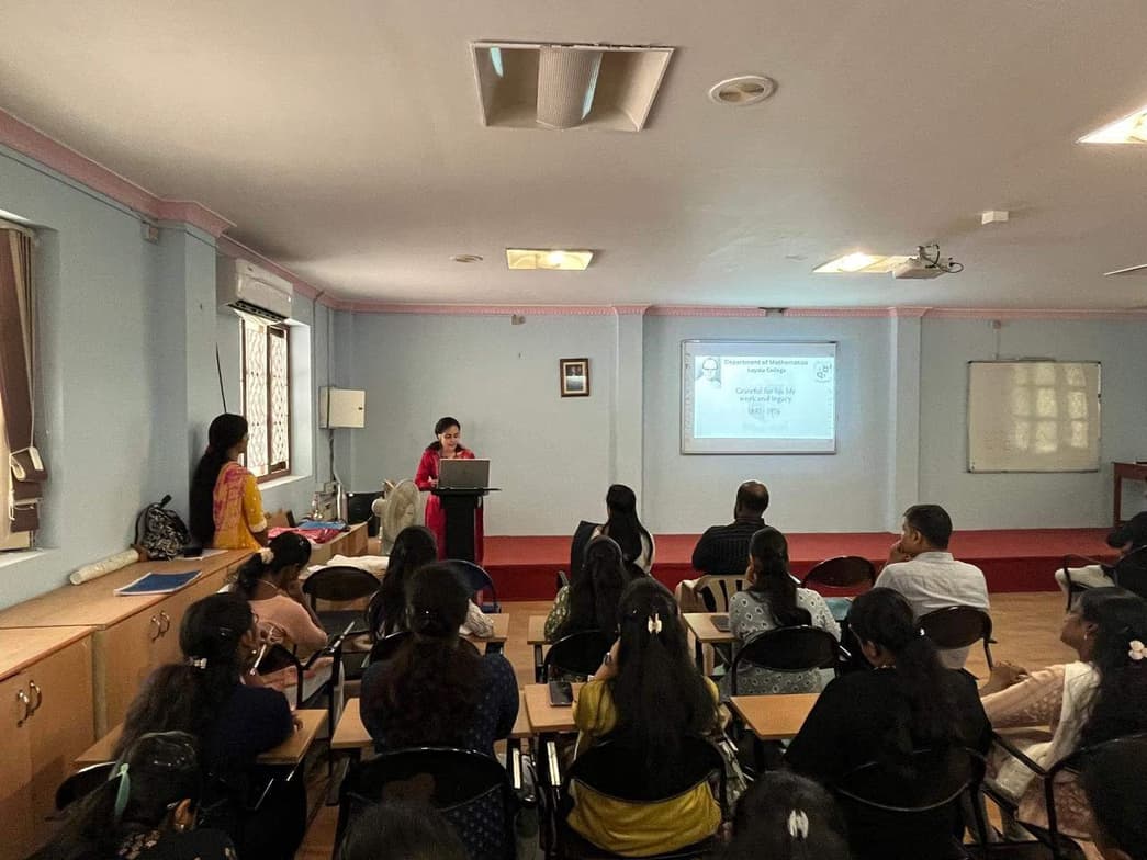 Casual photos of Dr. Theertha, Wiingy tutor