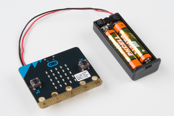 How To Connect Power Supply To micro:bit Using a Battery Pack